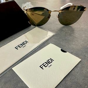 FENDI ORIGINAL SUNGLASSES CAT EYE 0040 GOLD Never used
